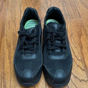 Reebok Men’s Black Composite Toe